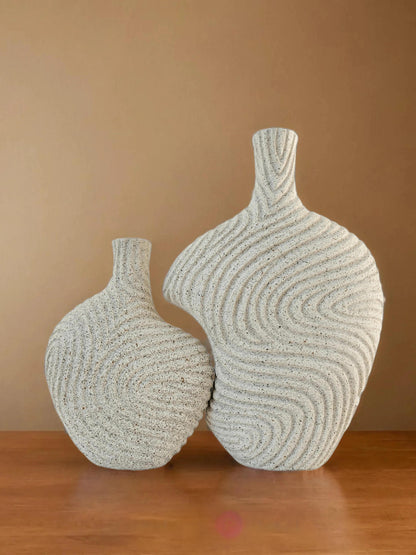 "Elegant Resin Vase – Modern home decor centerpiece, handcrafted design, perfect for living room, office, and gifting – Arishta Home"